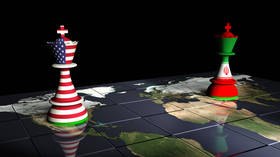 المفاوضون الأمريكيون والإيرانيون يصلون إلى باكستان لإجراء محادثات جديدة مع اقتراب انتهاء وقف إطلاق النار (صور وفيديو)