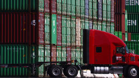 كسر سلاسل التوريد: الاختناقات الخفية التي تهدد بإيقاف الاقتصاد العالمي