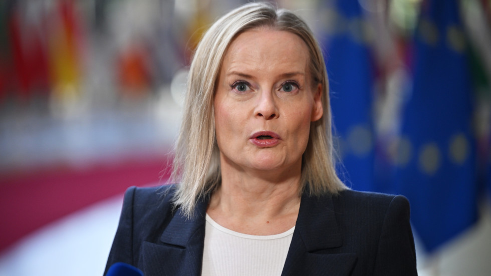 69ede9c42030274ed92dfefc jpg