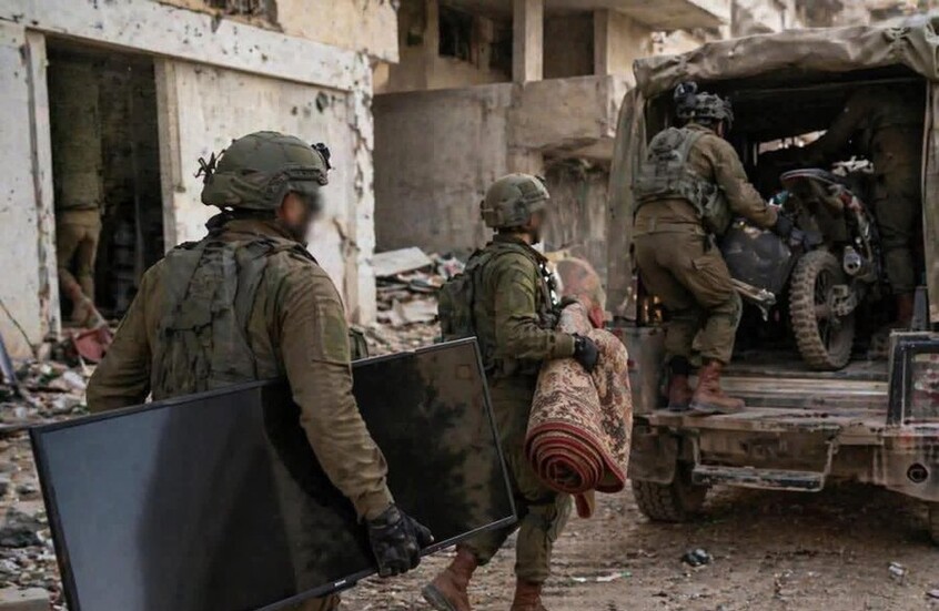 الجيش الإسرائيلي يفتح تحقيقا في نهب ممتلكات مدنية بلبنان ويعزز نقاط التفتيش