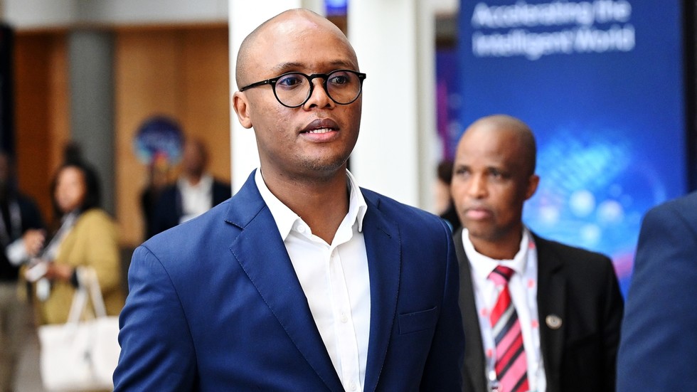 69f078a685f5400c111e24bc jpg