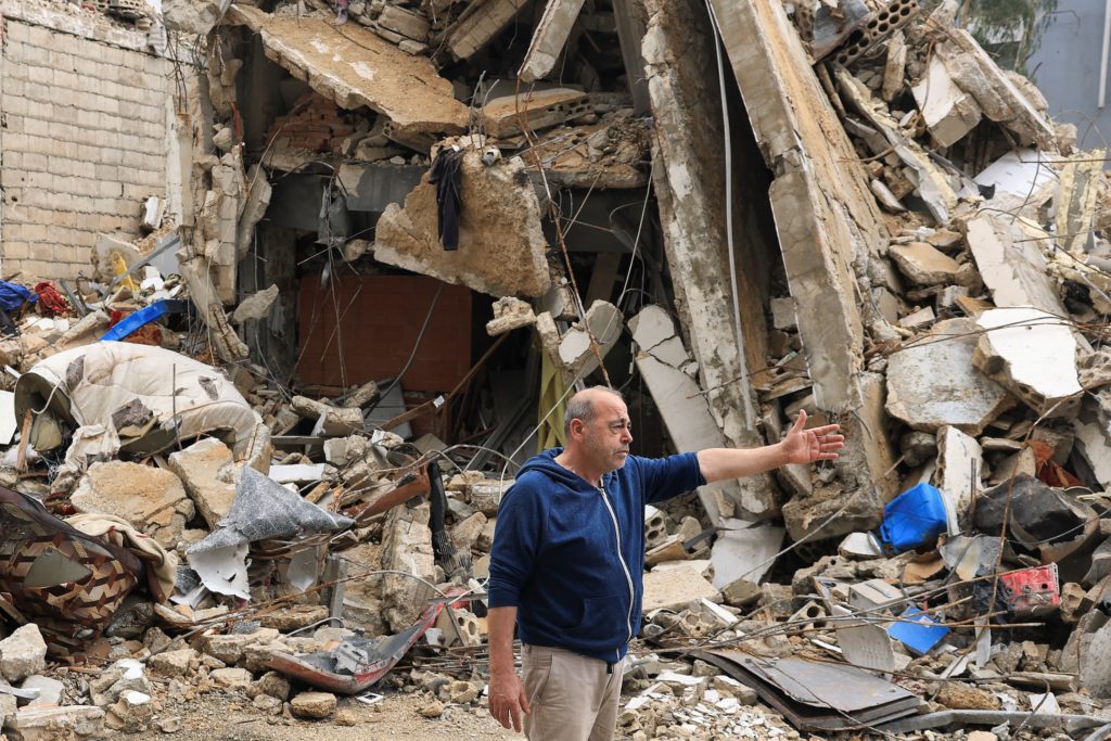 WiderWar 1024  215 683 jpg