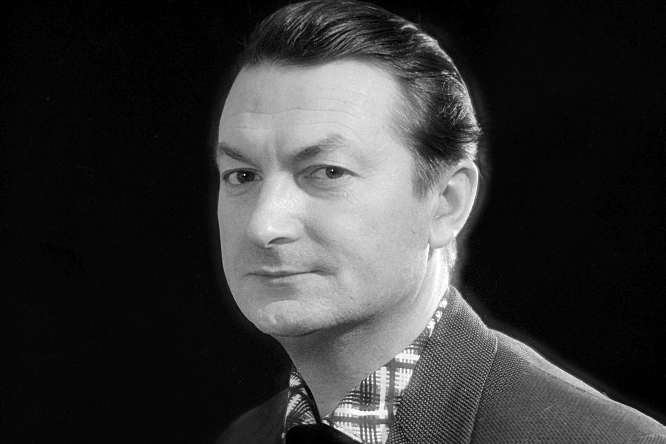 ria 840991hr 66f 017 jpg