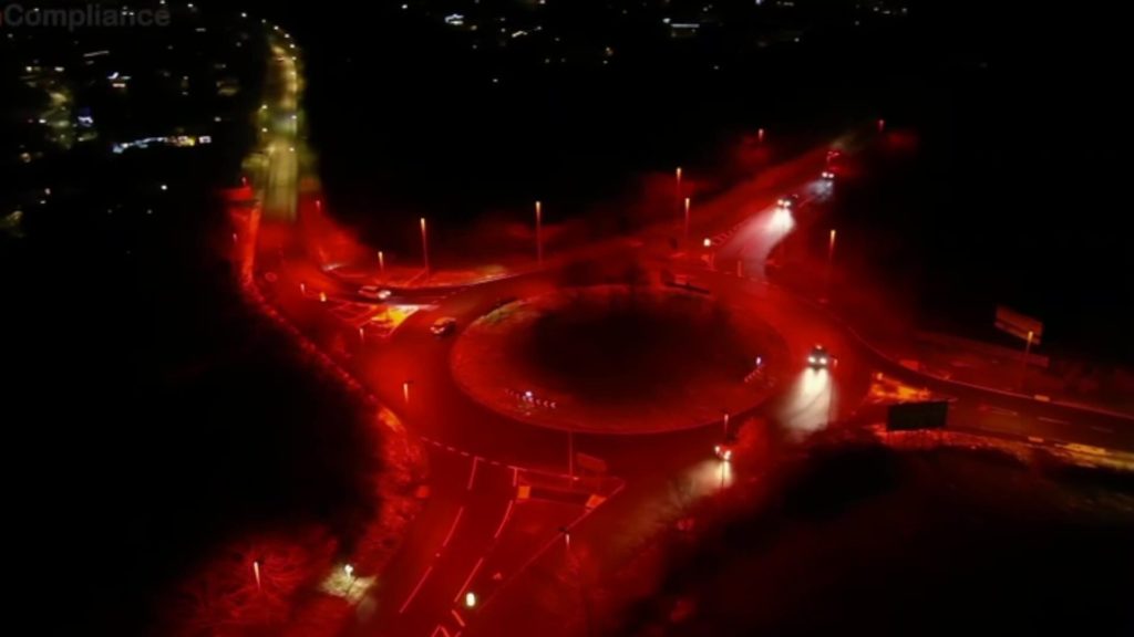 seeingred 1 1024  215 576 jpg