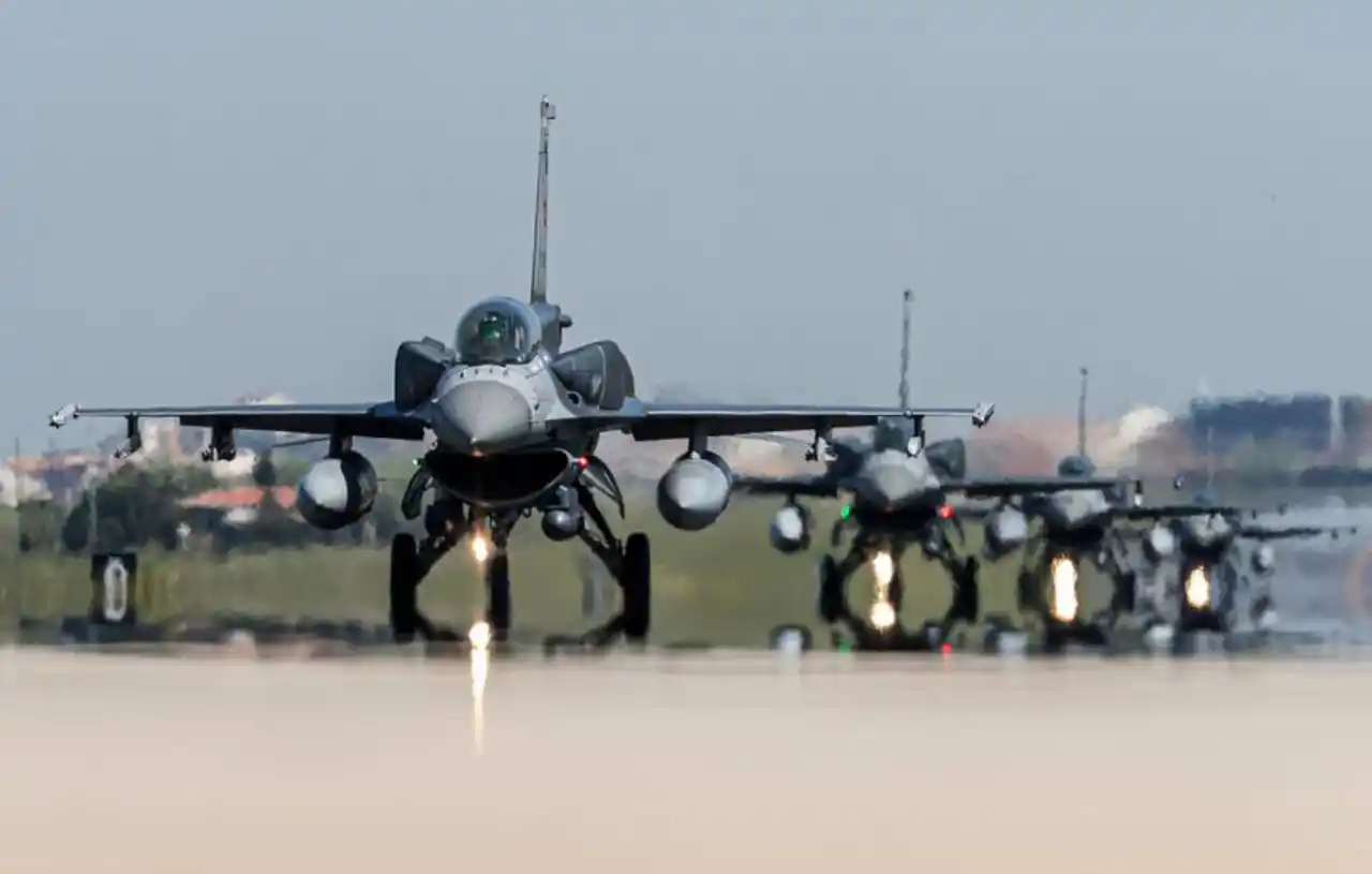 الولايات المتحدة ستوافق على بيع أكثر الطائرات المقاتلة تطورًا طراز F 16 بلوك 70 72 إلى تركيا بموجب ع webp