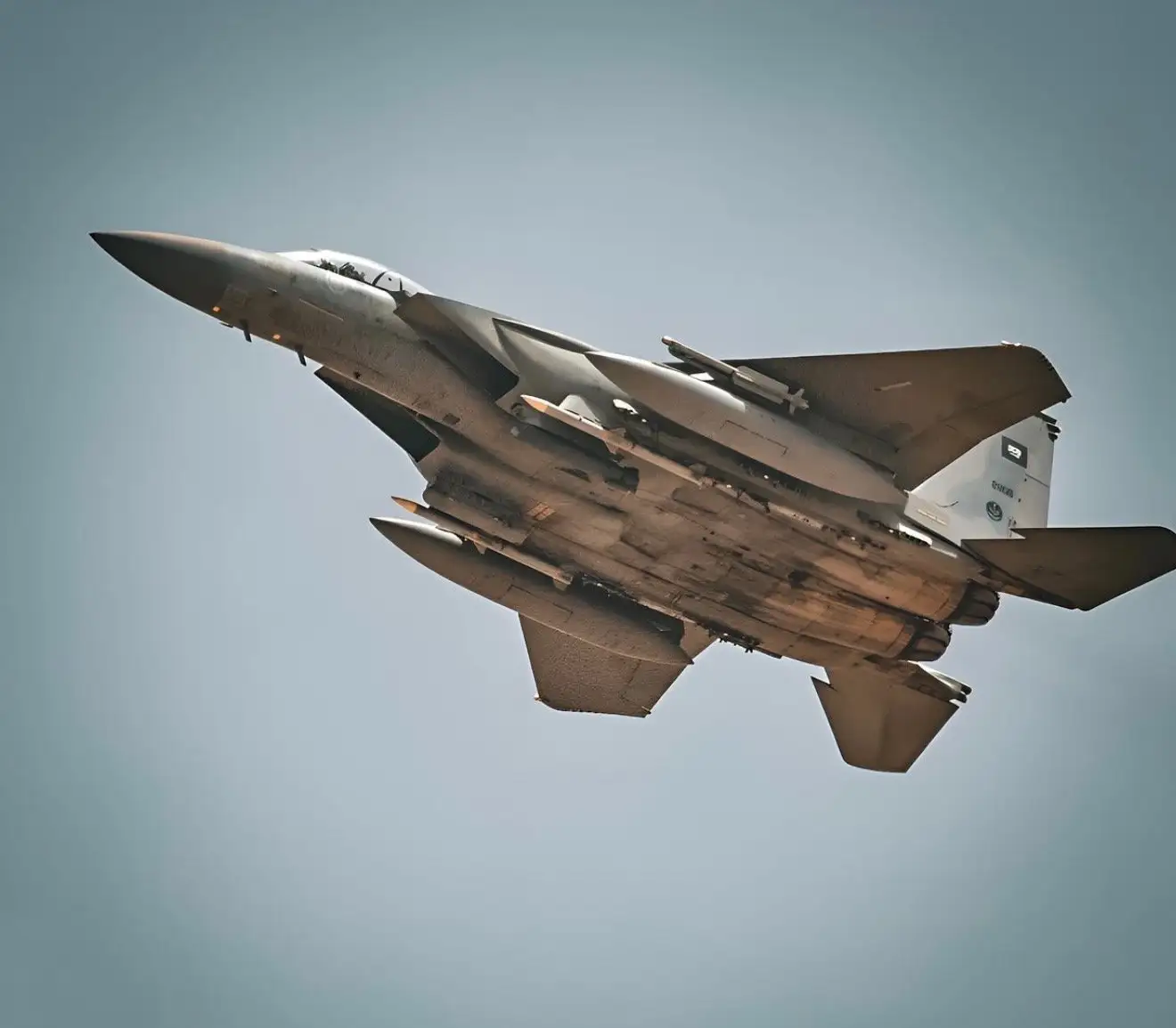 ظُهور مقاتلة F 15SA السعودية مسلحة بصاروخ IRIS T الألماني لأول مرة webp