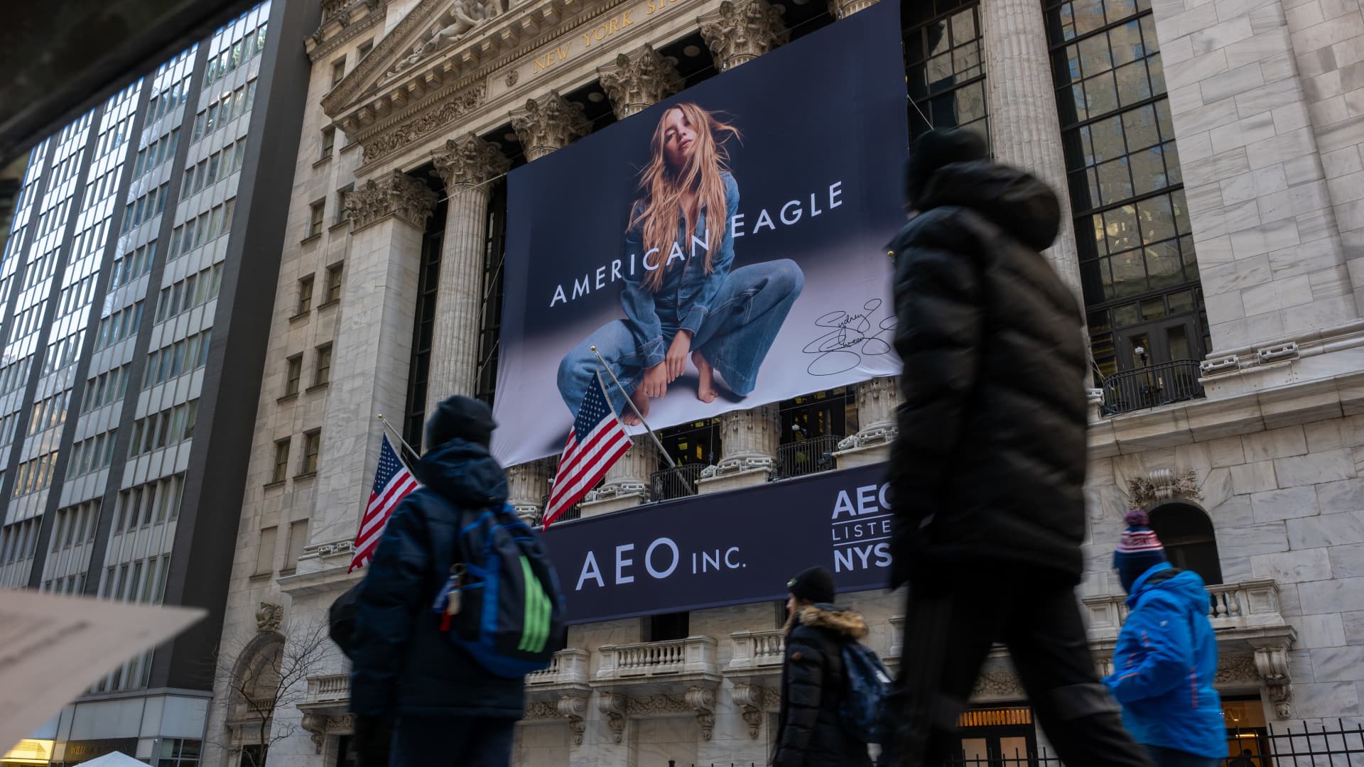 108263322 1770651470438 gettyimages 2260714547 anotherday180750437 uy9fwupo jpeg