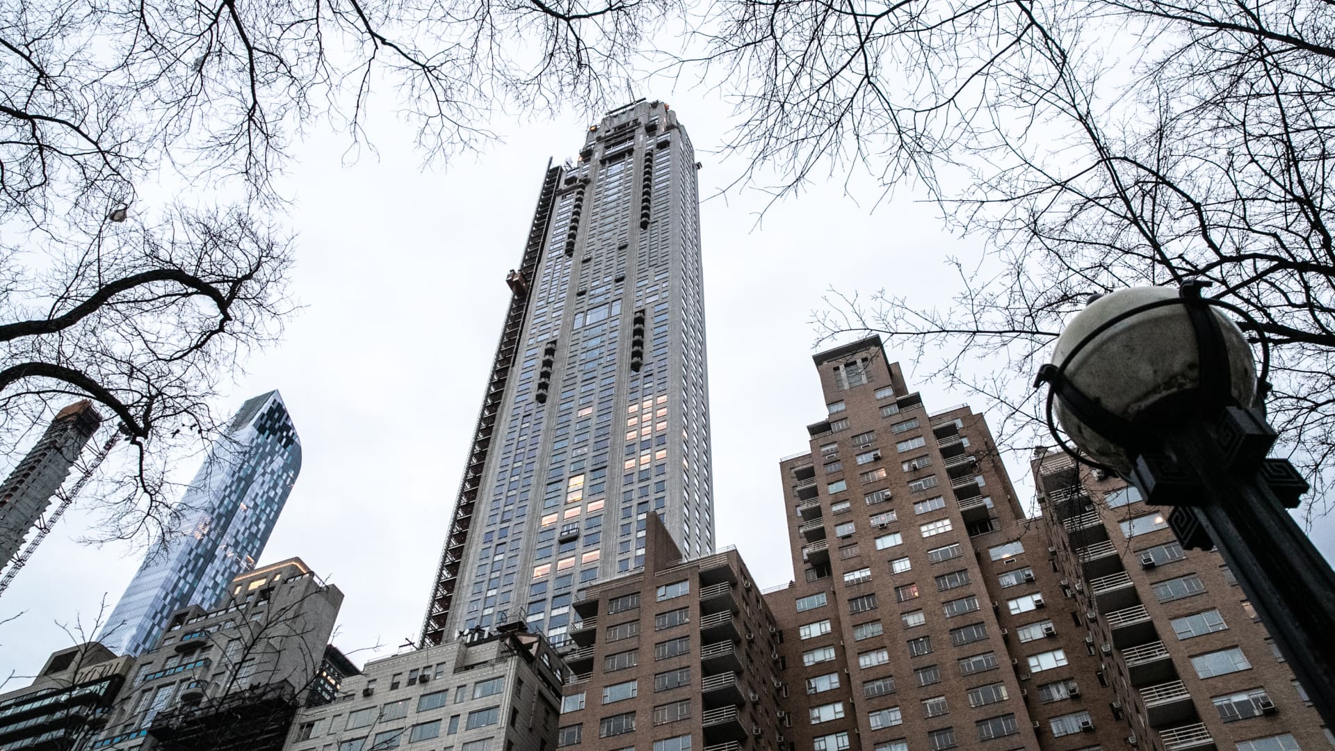 108312660 1779901825216 gettyimages 1087690344 220 CENTRAL PARK SOUTH jpeg