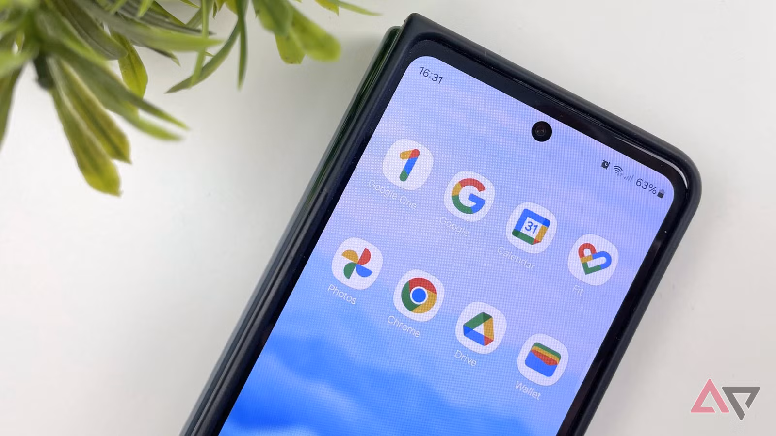 1779118212 google apps on homescreen jpg
