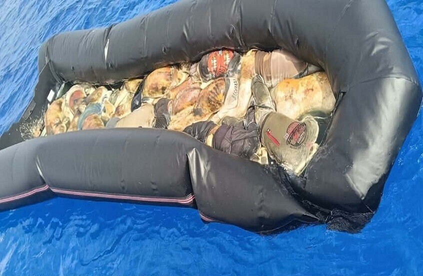 مصر.. البحر يلقي جثامين جديدة على شاطئ مطروح بعد قارب الموت