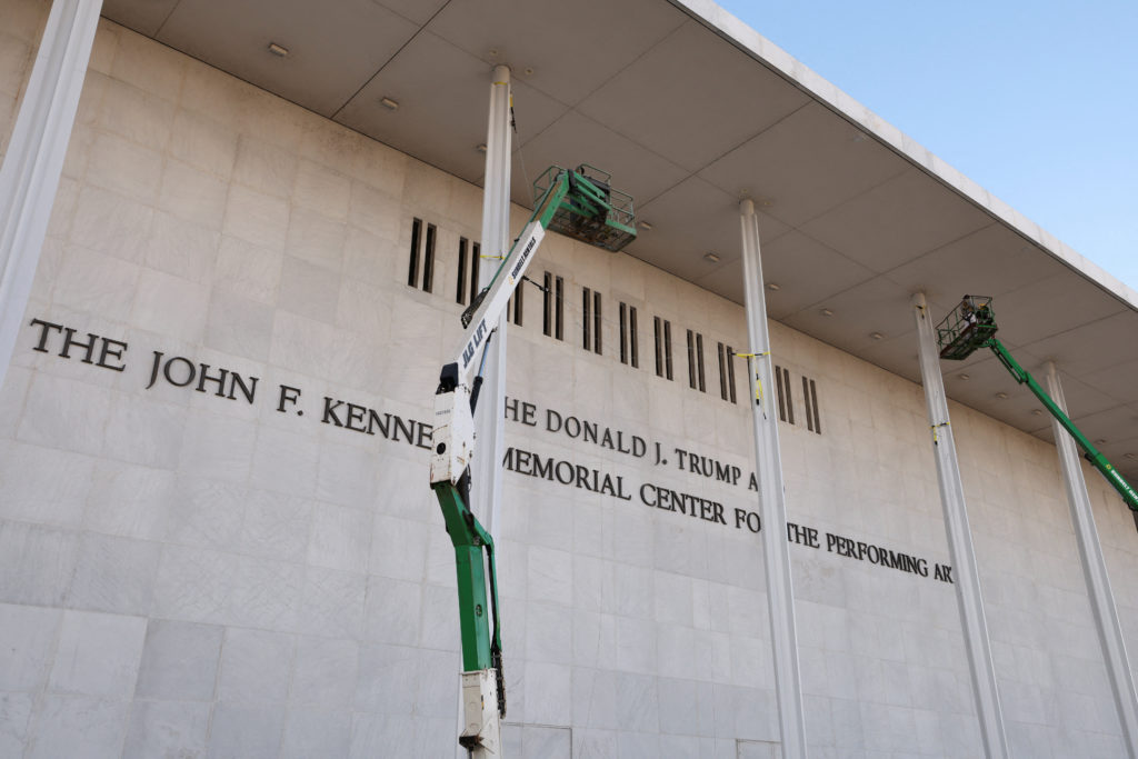 2025 12 19T192745Z 1410532513 RC2VJIA7M82X RTRMADP 3 USA TRUMP KENNEDY CENTER 1024  215 683 jpg