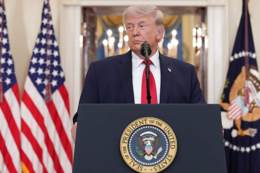 2026 04 02T014640Z 1983516037 RC2PGKA45C0O RTRMADP 3 IRAN CRISIS TRUMP ADDRESS 1024  215 683 jpg