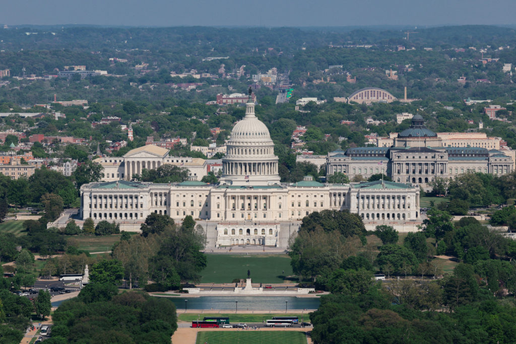 2026 04 22T235611Z 1444981560 RC2OUKACPR1Y RTRMADP 3 USA CONGRESS SHUTDOWN 1024  215 683 jpg