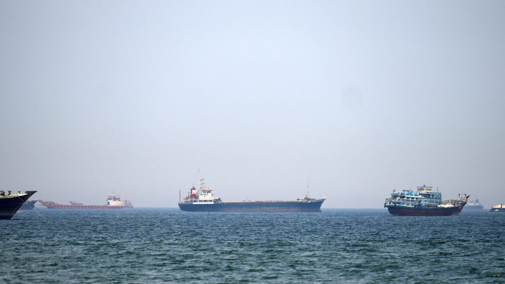 2026 04 29T101443Z 1590853353 RC2WYKA64NW1 RTRMADP 3 IRAN CRISIS OMAN HORMUZ 1024  215 576 jpg