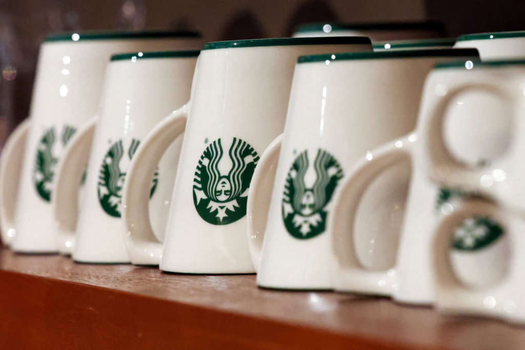 2026 04 29T203218Z 551825484 RC2ZAJAQUNQB RTRMADP 3 STARBUCKS RESULTS PROFITS 1024  215 683 jpg