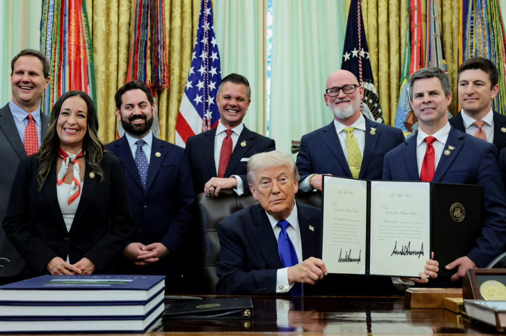 2026 04 30T190651Z 1622995746 RC2VZKATJ25L RTRMADP 3 USA TRUMP 1024  215 681 jpg