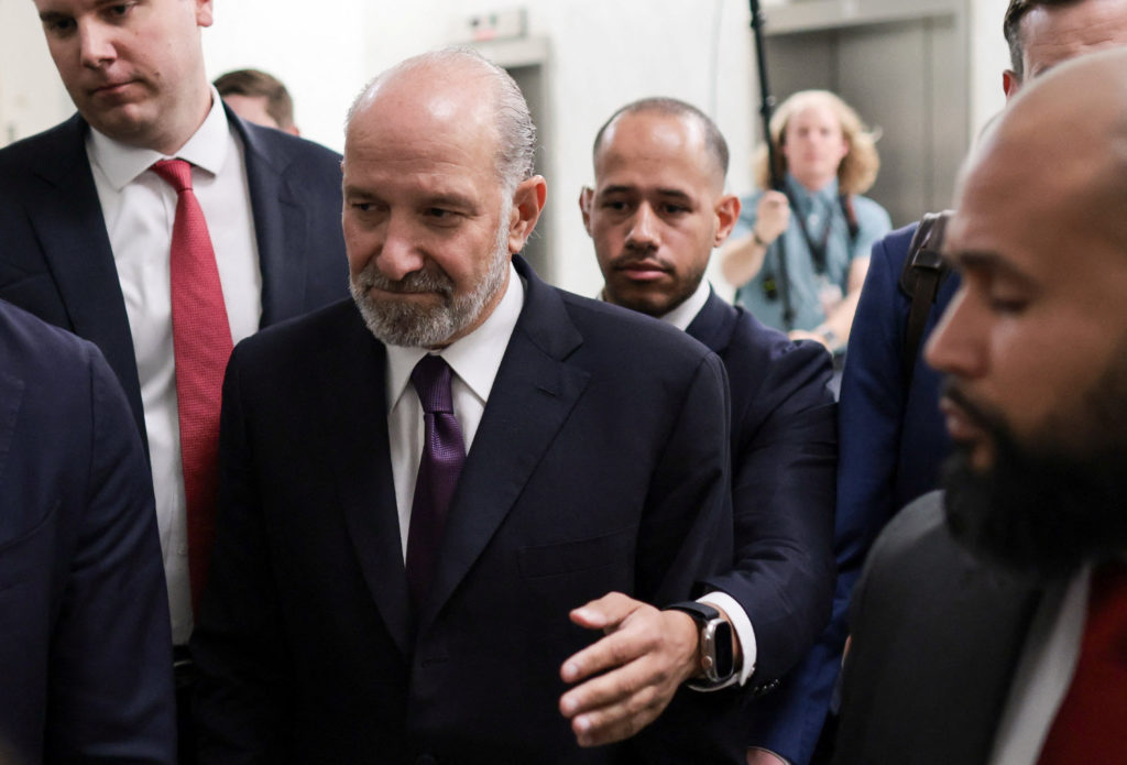 2026 05 06T195158Z 845134181 RC2V3LA847YM RTRMADP 3 USA TRUMP EPSTEIN LUTNICK 1024  215 695 jpg