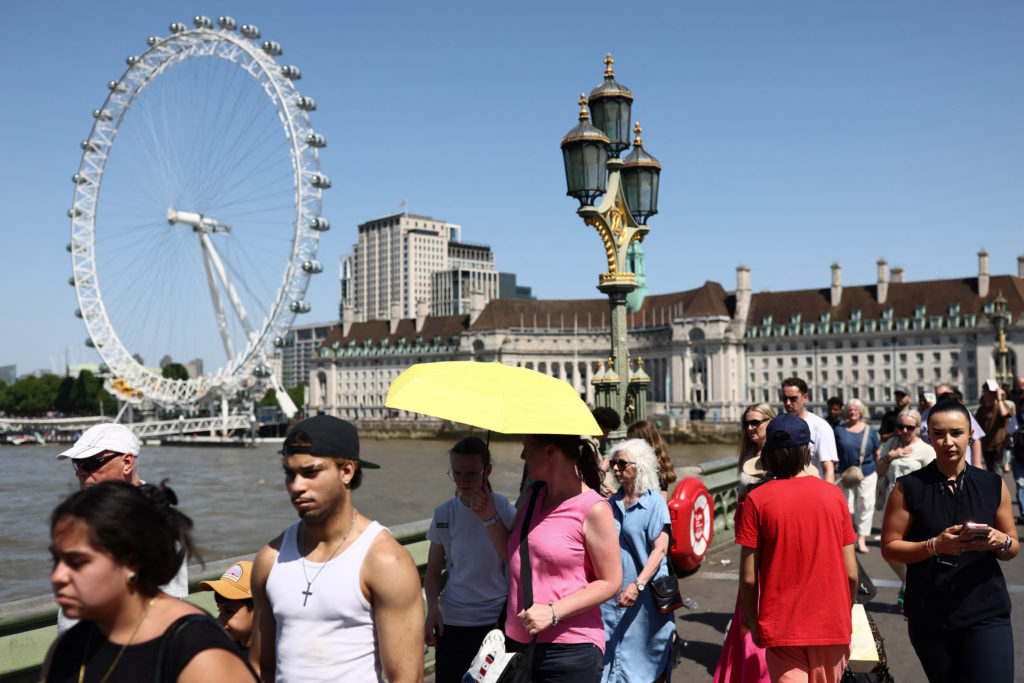 2026 05 26T140539Z 1616417152 RC21HLAX9PFT RTRMADP 3 EUROPE WEATHER BRITAIN 1024 215 683 jpg