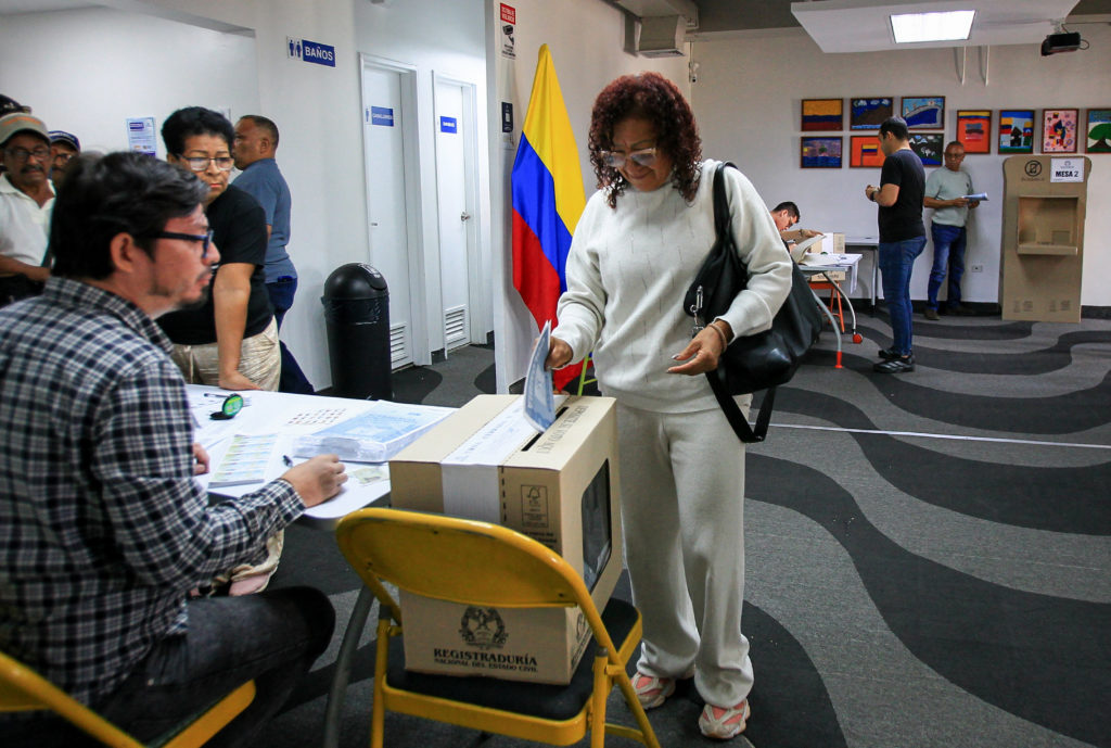 2026 05 30T161250Z 1332491381 RC2KJLA57EI2 RTRMADP 3 COLOMBIA ELECTION VENEZUELA 1024  215 689 jpg