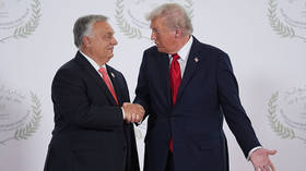 ترامب يستوعب 