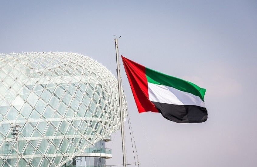‏الدفاع الإماراتية: نتعامل مع اعتداءات صاروخية ومسيرات قادمة من إيران