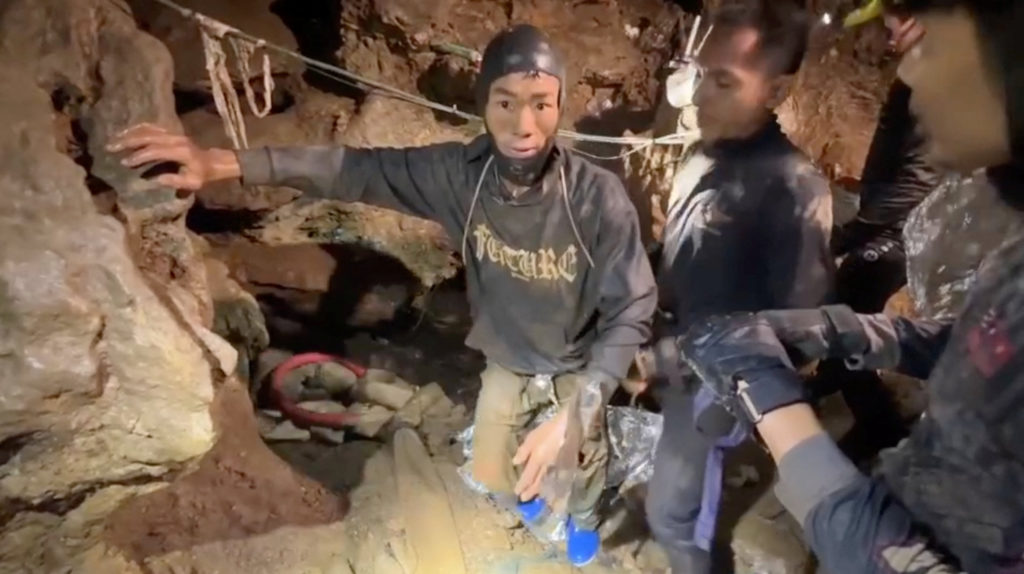 2026 05 30T112155Z 1191958902 RC2MJLALWLCY RTRMADP 3 LAOS CAVE 1024  215 574 jpg