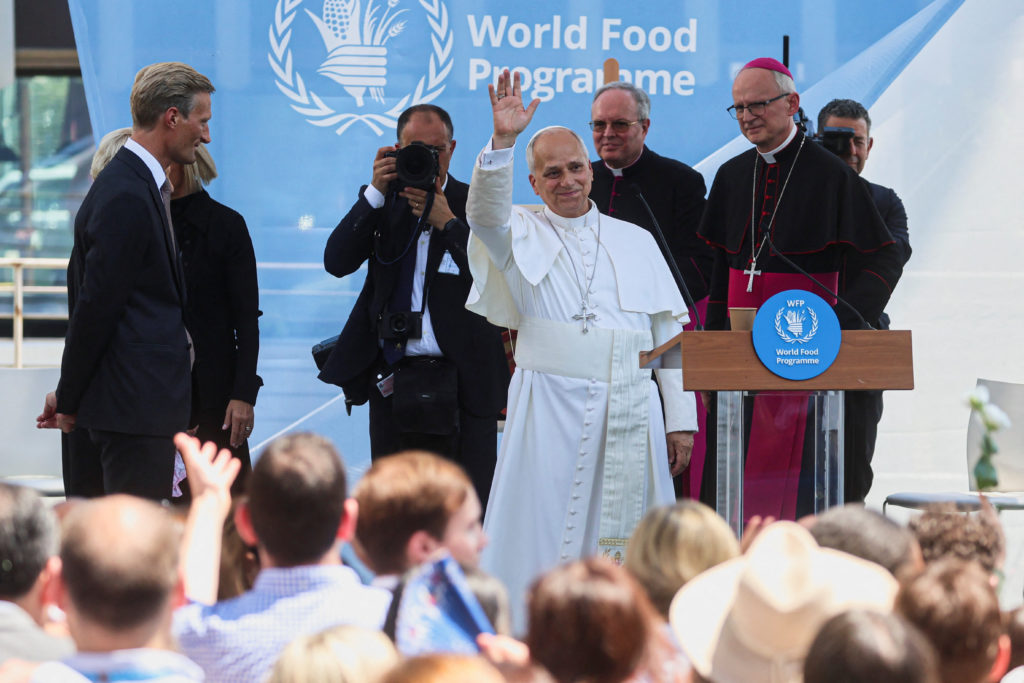 2026 06 22T103517Z 72291201 RC2YYLAIIR65 RTRMADP 3 POPE WFP 1024  215 683 jpg