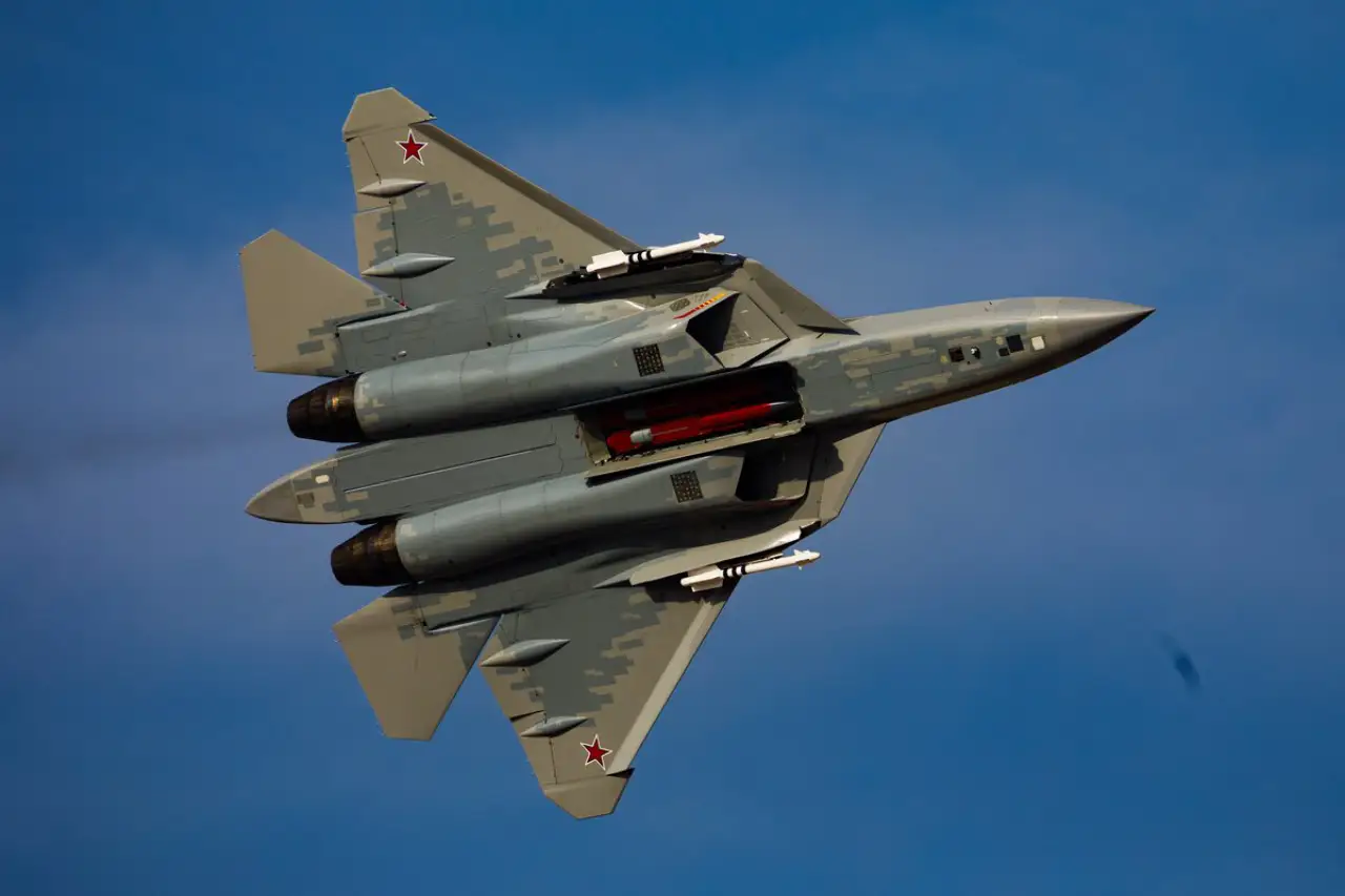 روسيا تبدأ تسويق صاروخ RVV SDM الجديد ضمن حزمة تسليح المقاتلة الشبحية Su 57E المخصصة للتصدير webp