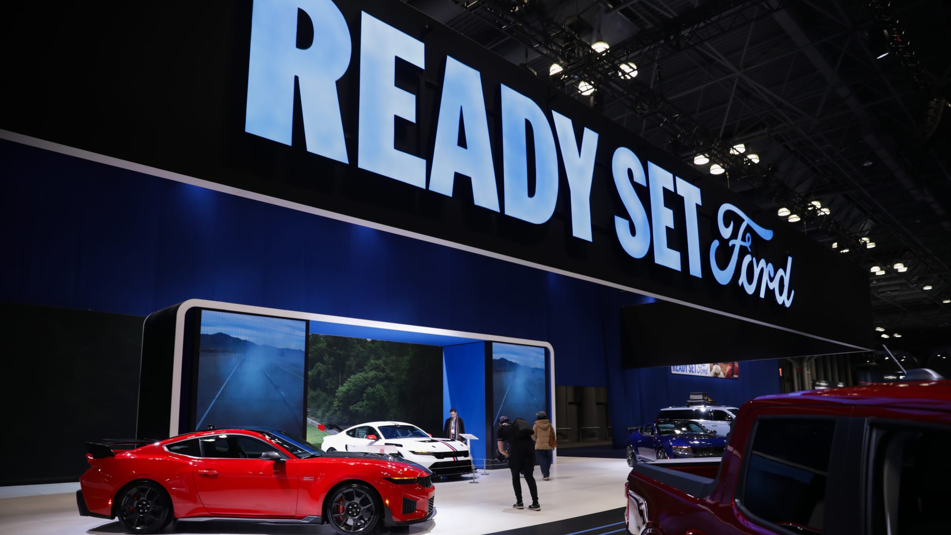 108287609 1775512894617 NYIAS 04022026 DeVries 17 jpg