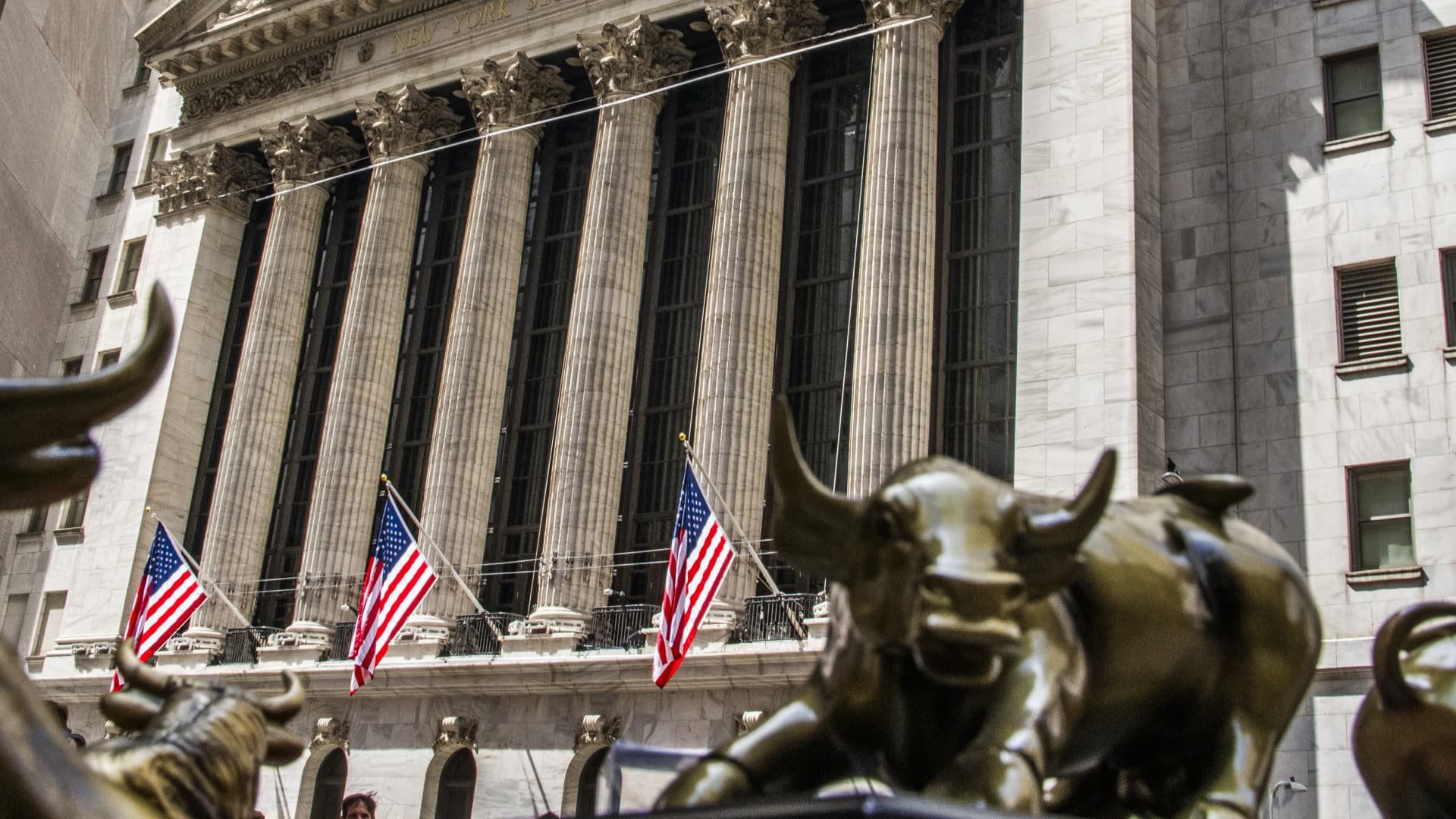 108329388 1782919464595 gettyimages 2210278931 trumpstariffscreatestockmarketconfusionandopportunity jpeg