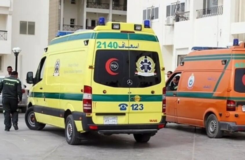 فنان مصري يعلن وفاة زوجته ويفاجأ بعد توجهه للمستشفى