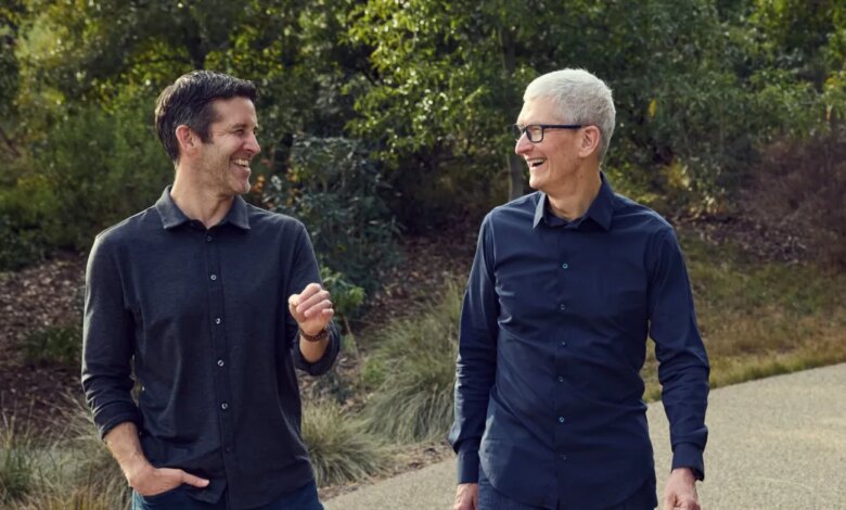 1783499449 Tim Cook John Ternus Jpg