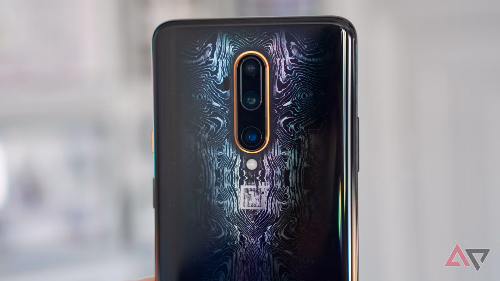 1784446232 oneplus 7t pro mclaren design JPG