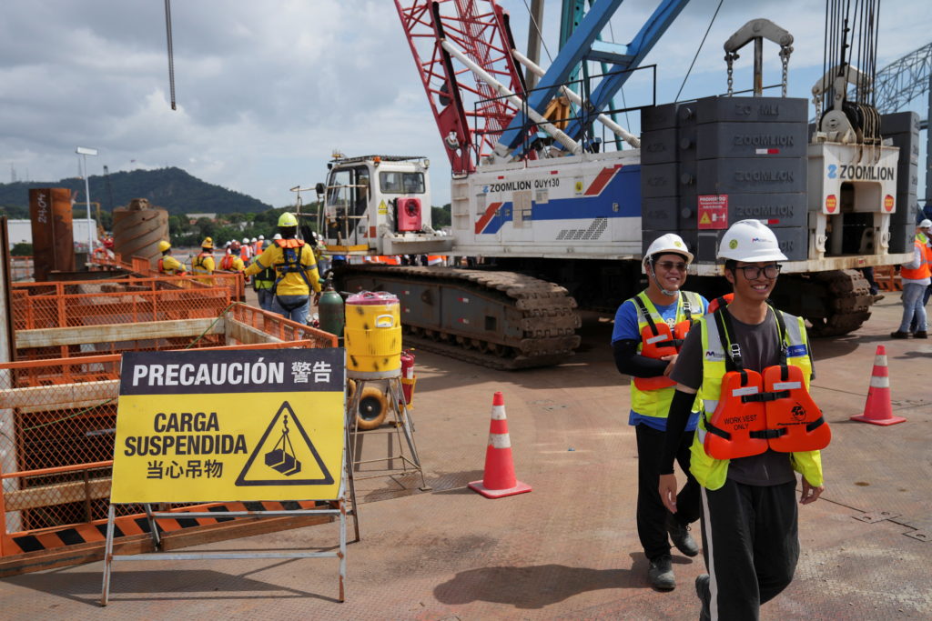 2025 12 18T194012Z 1533503136 RC24JIA02GSO RTRMADP 3 PANAMA CANAL BRIDGE 1024  215 683 jpg