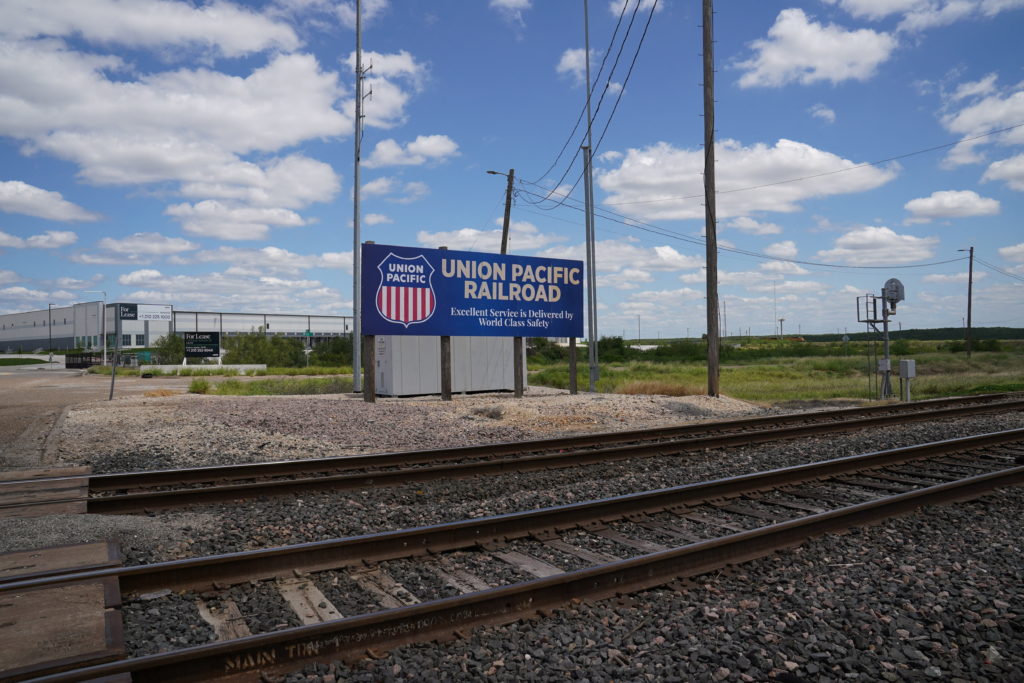 2026 05 11T234326Z 1409873076 RC287LADKD2I RTRMADP 3 USA TEXAS TRAIN DEATHS 1024  215 683 jpg