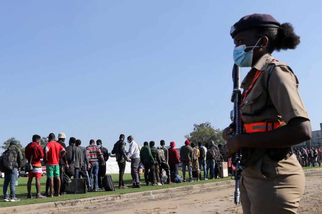 2026 06 09T191204Z 2080914092 RC28QLA9CEVD RTRMADP 3 SAFRICA MALAWI XENOPHOBIA REPATRIATION 1024  215 683 jpeg
