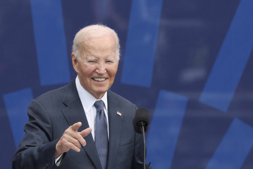 2026 06 18T191349Z 1734736788 RC2JWLATZUTT RTRMADP 3 USA OBAMA 2 1024  215 683 jpg