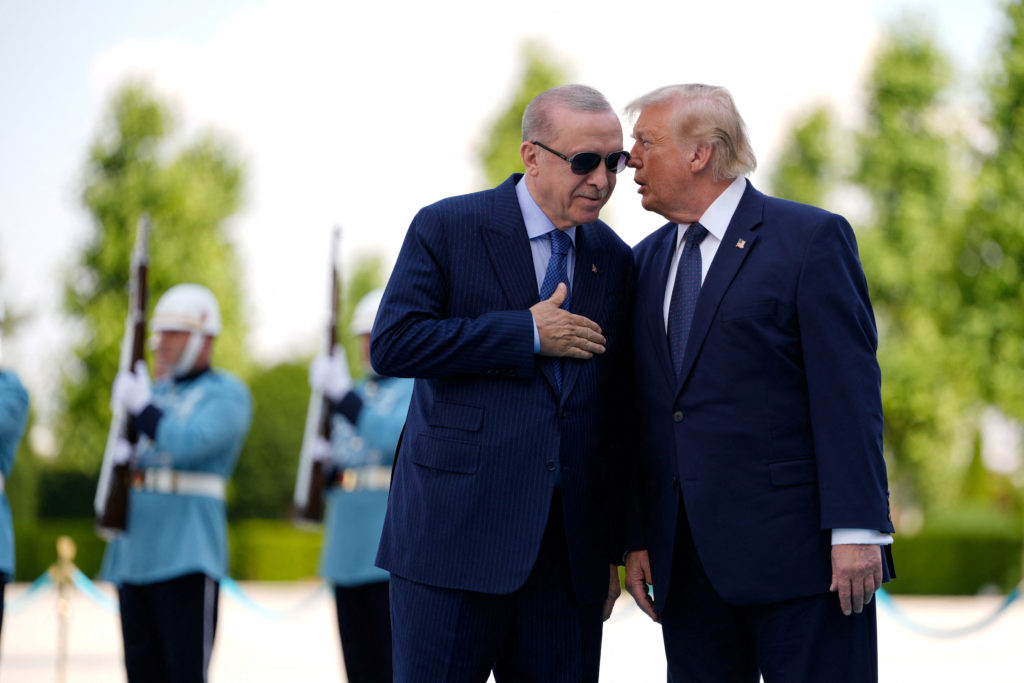 صورة مميزة: شاهد: ترامب يصل إلى قمة الناتو في تركيا بترحيب احتفالي من أردوغان