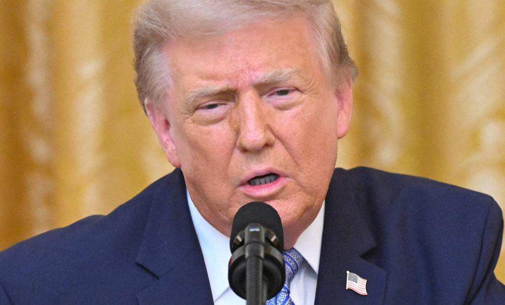 2026 07 17T012203Z 1359872027 RC2DFMA43YM0 RTRMADP 3 USA TRUMP 1024  215 619 jpg