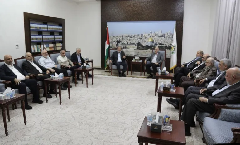 لقاء قيادات من حركة حماس مع وفد من حركة الجهاد الإسلامي في الدوحة