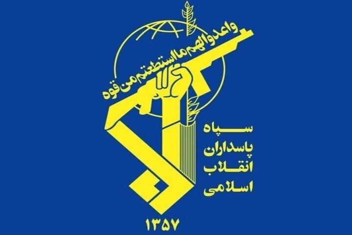 حرس الثورة: انفجرت ناقلتا نفط حاولتا العبور من مسار غیر آمن في مضیق هرمز حرس الثورة: انفجرت ناقلتا نفط حاولتا العبور من مسار غیر آمن في مضیق هرمز