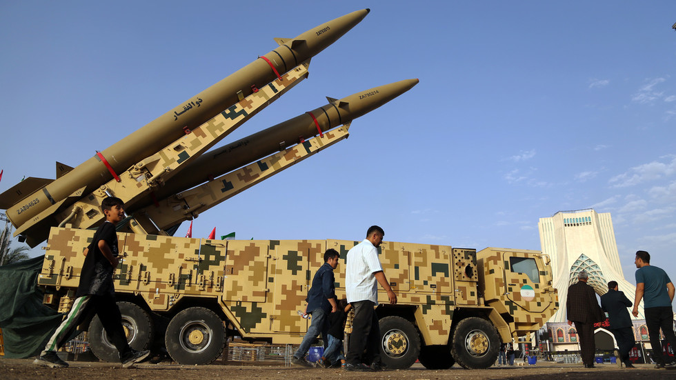 صورة مميزة: دول تساعد الولايات المتحدة لتصبح “أهدافًا مشروعة” – طهران – Rt World News