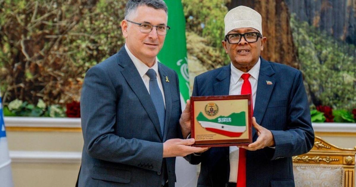 تقرير فرنسي يكشف ما قاعدة عسكرية تخدم المصالح الأمريكية و”الإسرائيلية”