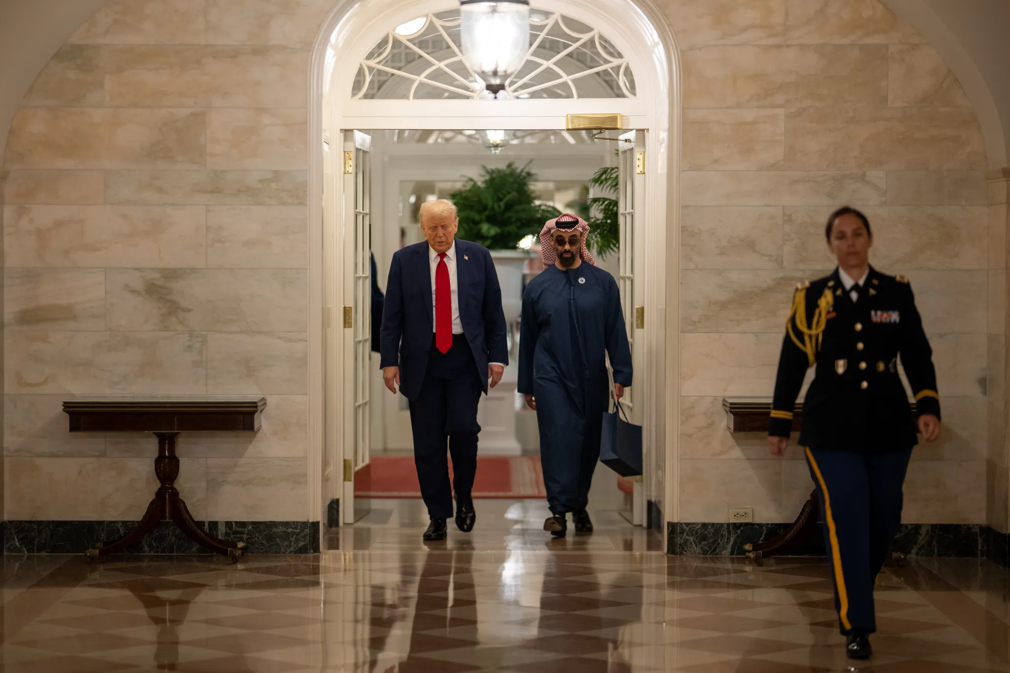 صورة توضيحية - القيادة المركزية الأمريكية والإمارات العربية المتحدة تطلقان فريق عمل للذكاء الاصطناعي