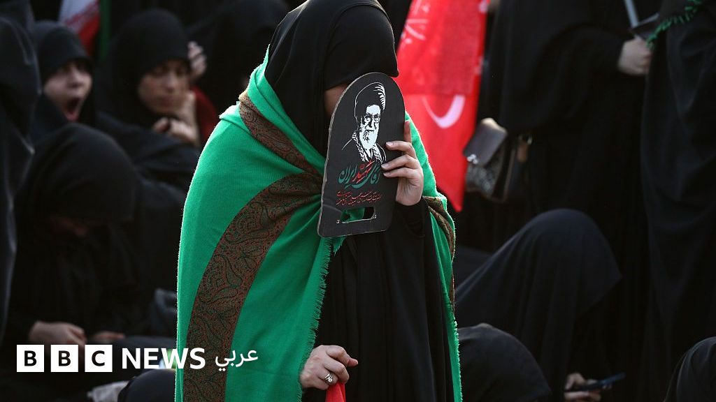 علي خامنئي: انطلاق موكب التشييع في قم قبل نقل الجثمان إلى العراق
