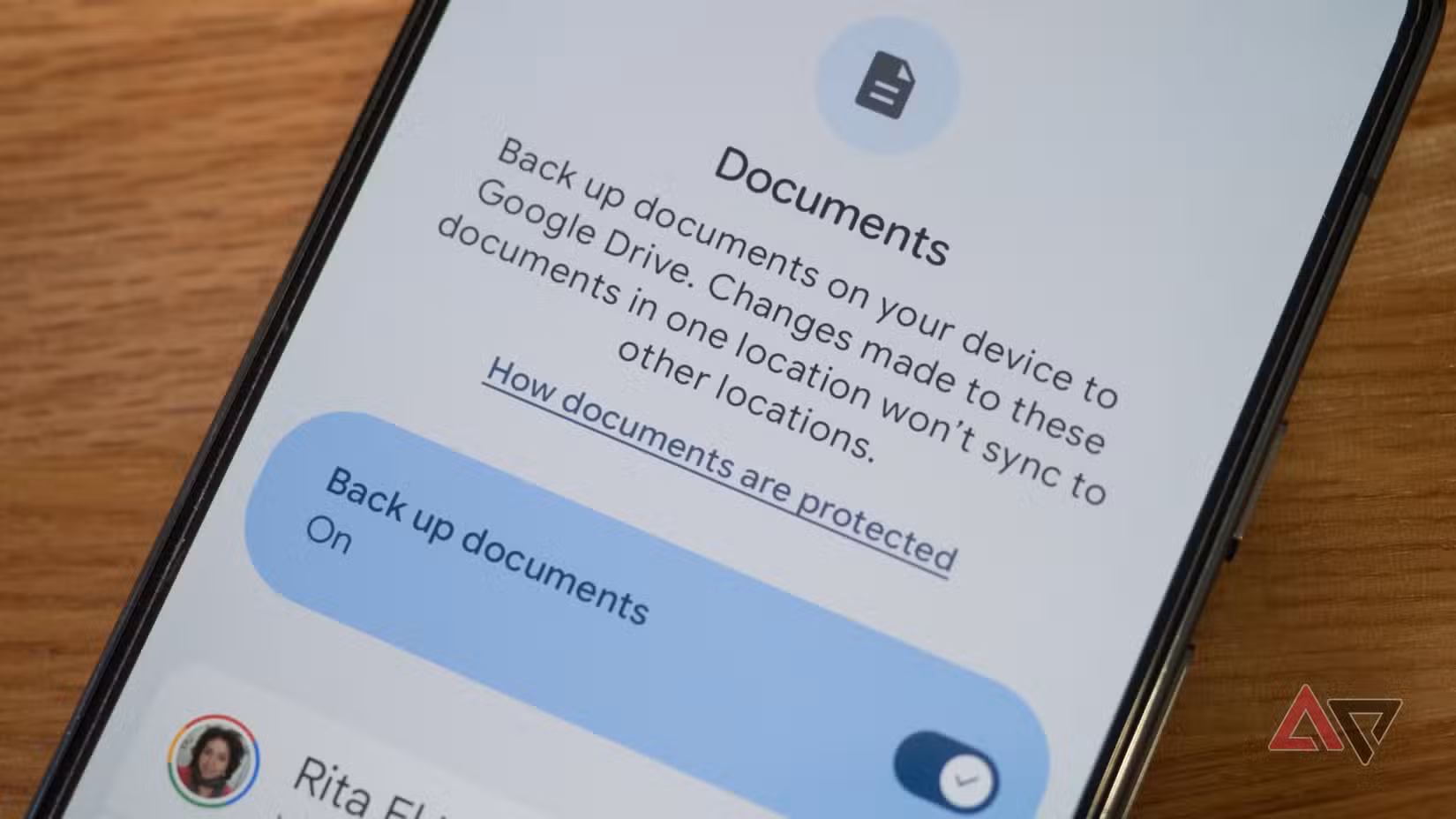شاشة إعدادات النسخ الاحتياطي للمستندات الجديدة لنظام Android على هاتف Pixel