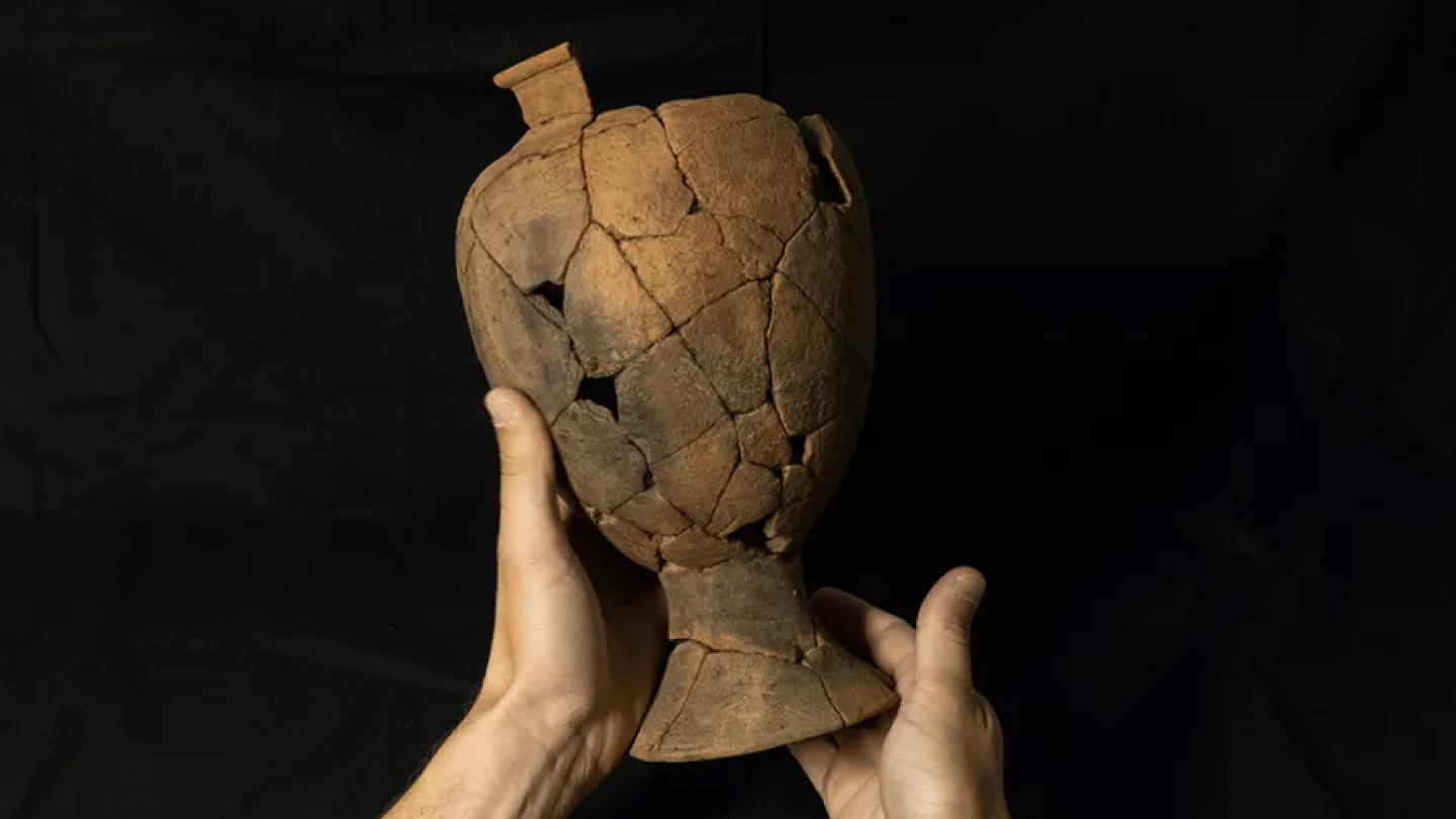 علم الآثار