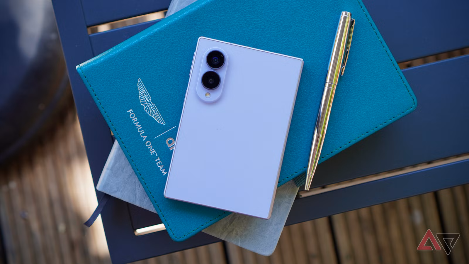 galaxy z fold 8 back books JPG
