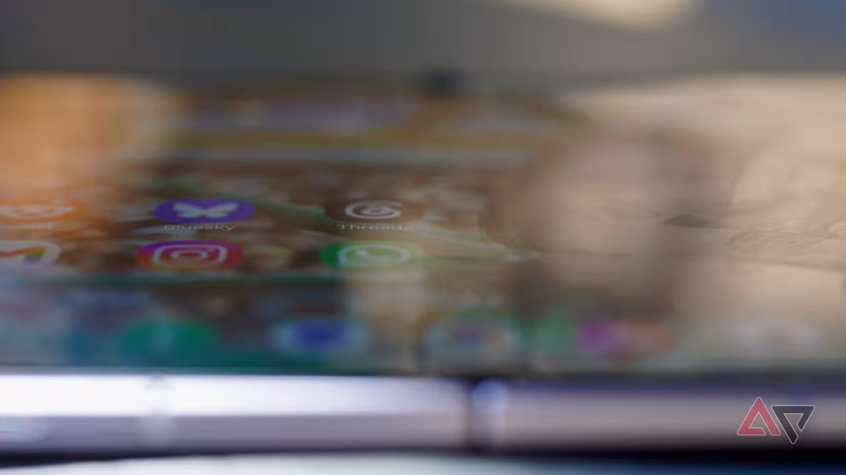 الحد الأدنى من التجعد في هاتف Samsung Galaxy Z Fold 8