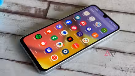 يعرض Samsung Galaxy A16 التطبيقات
